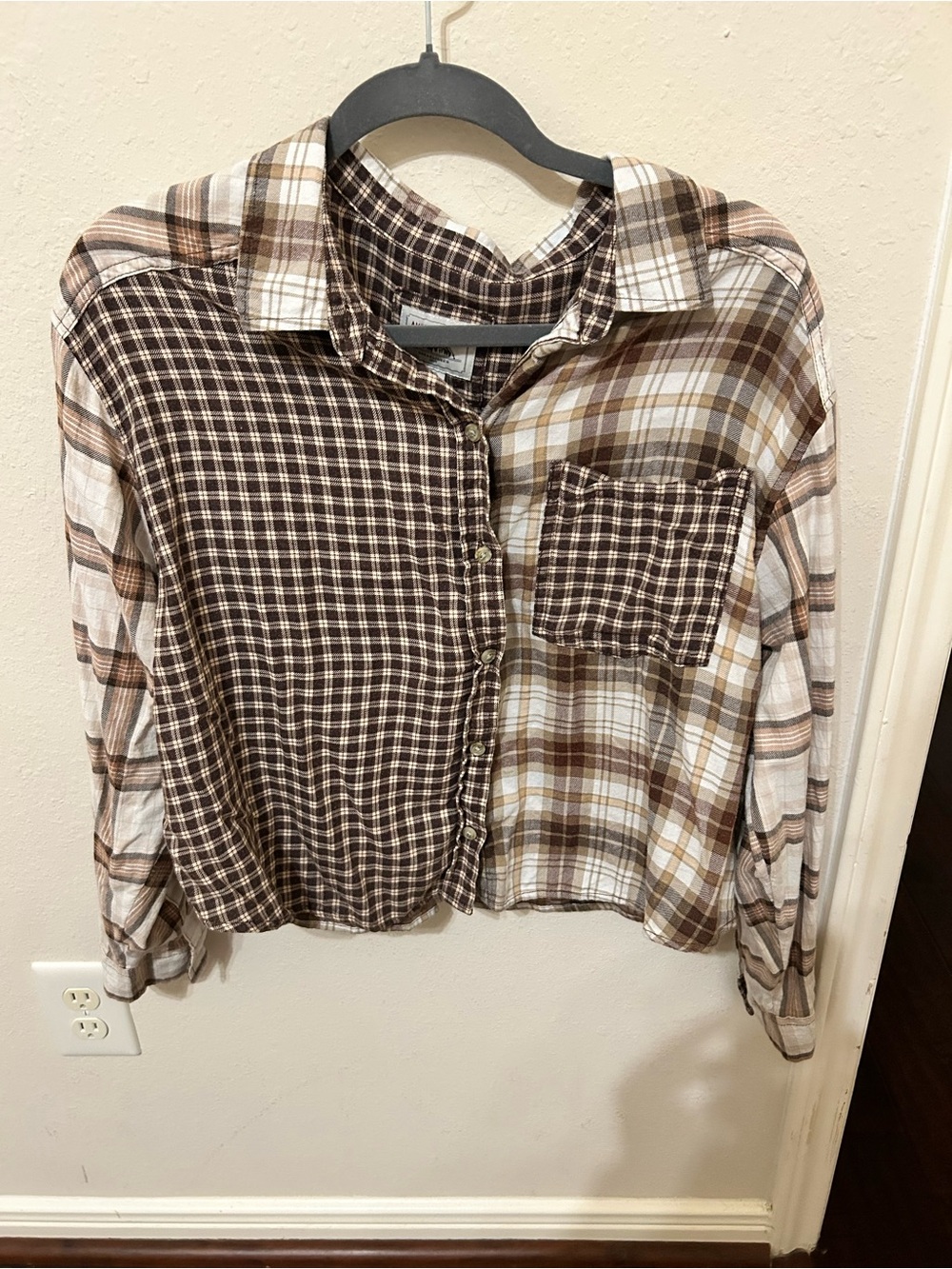 American Eagle Outfitters Brown & Cream Mixed Plaid Button-Up Flannel